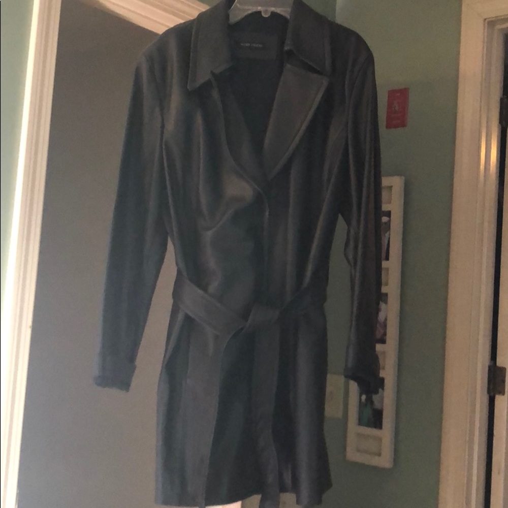 Beautiful leather jacket with tie. XL